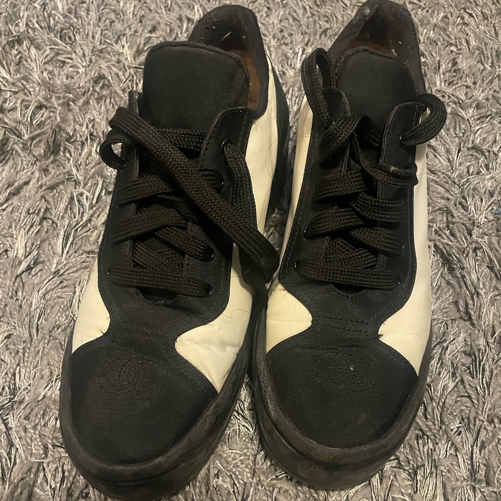 AUTHENTIC VINTAGE CHANEL Sneakers